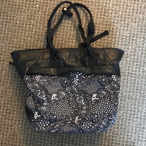lululemon athletica Bags - Lululemon Gym Bag lululemon athletica Bags - Lululemon Gym Bag